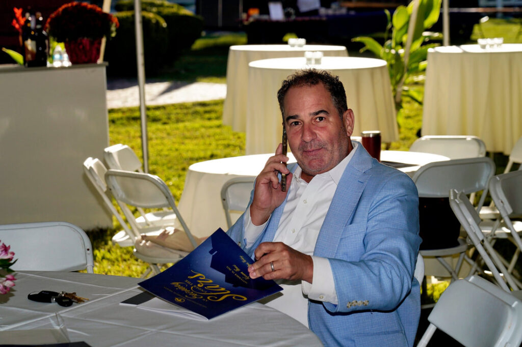 a7403368-bob-bontempi_orig