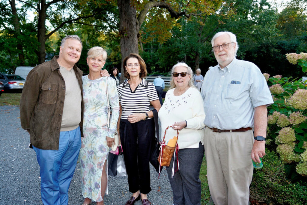 a7403467-hansens-atonnia-and-barnharts_orig